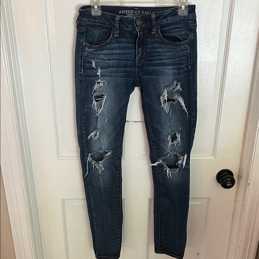 American Eagle Outfitters Women's Dark Blue Distressed Jeans
